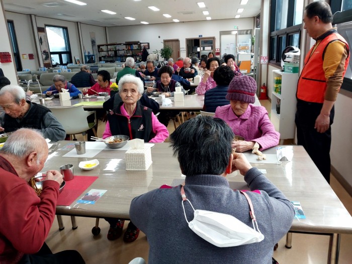 3월 18일 한울주야간보호센터 정기봉사(짜장면…사진